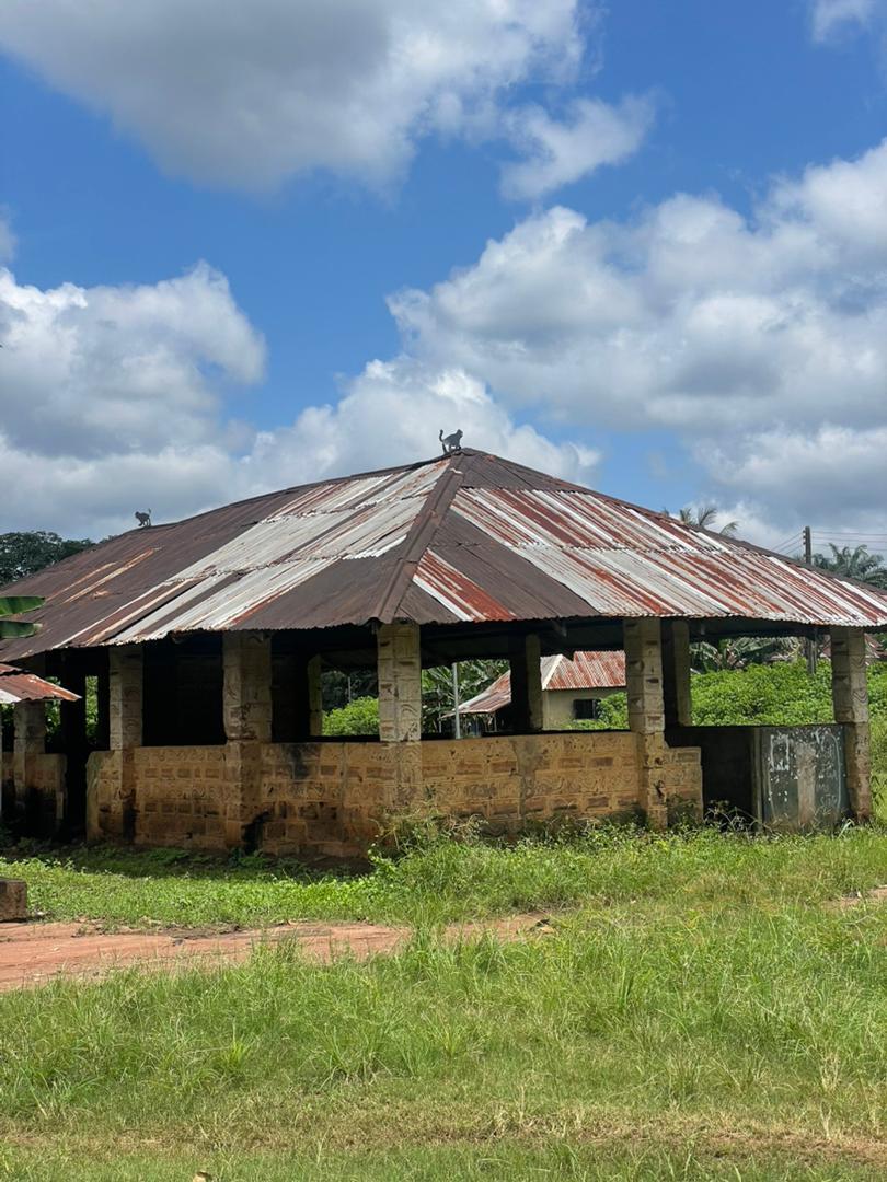 CONSTRUCTION OF AMAISII'S FIRST HALL